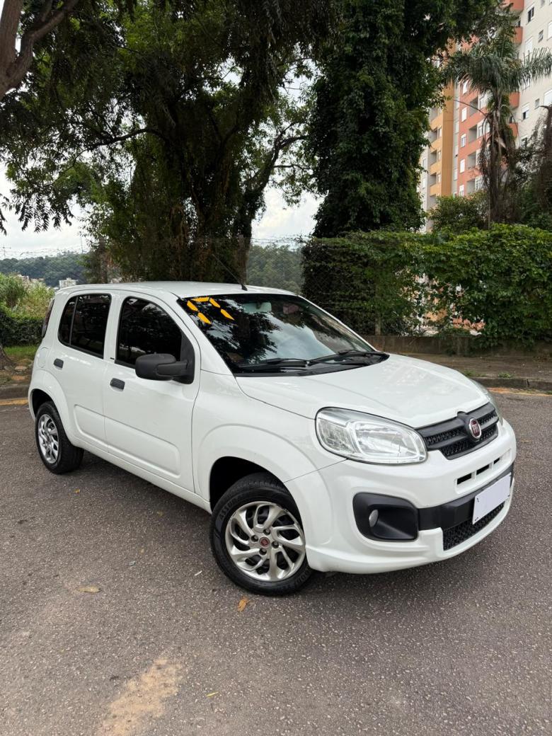 Fiat - UNO ATTRACTIVE 1.0 Flex 6V 5p