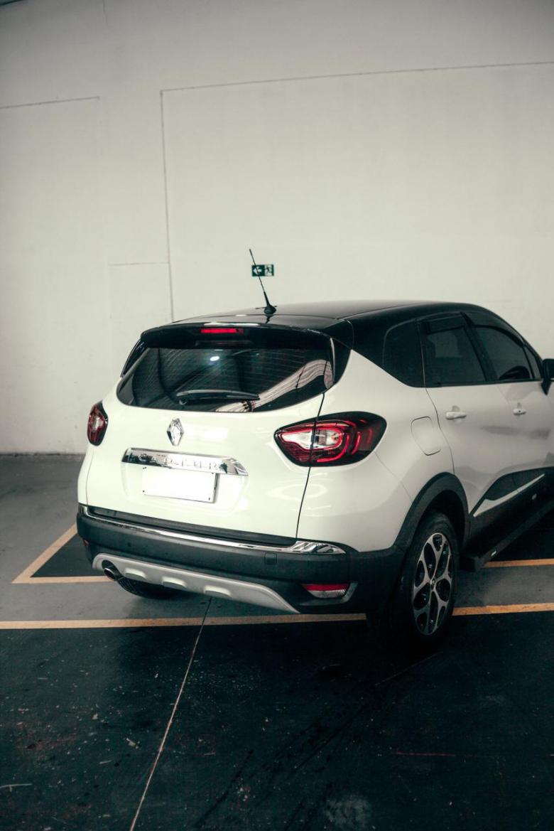 Renault - CAPTUR Intense 2.0 16V Flex 5p Aut.