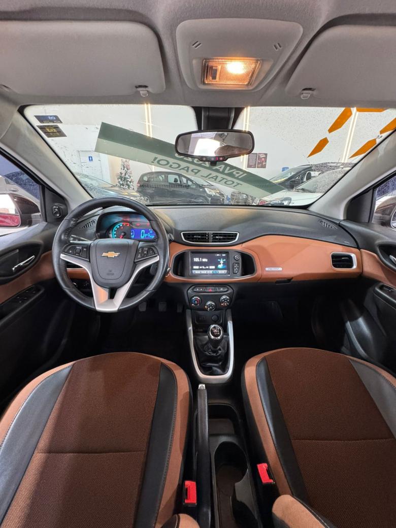 GM - Chevrolet - ONIX HATCH ACTIV 1.4 8V Flex 5p Mec.