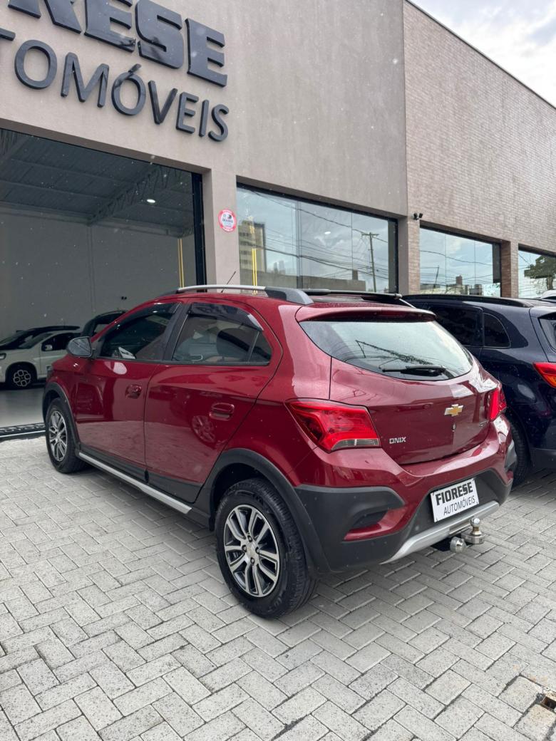 GM - Chevrolet - ONIX HATCH ACTIV 1.4 8V Flex 5p Mec.