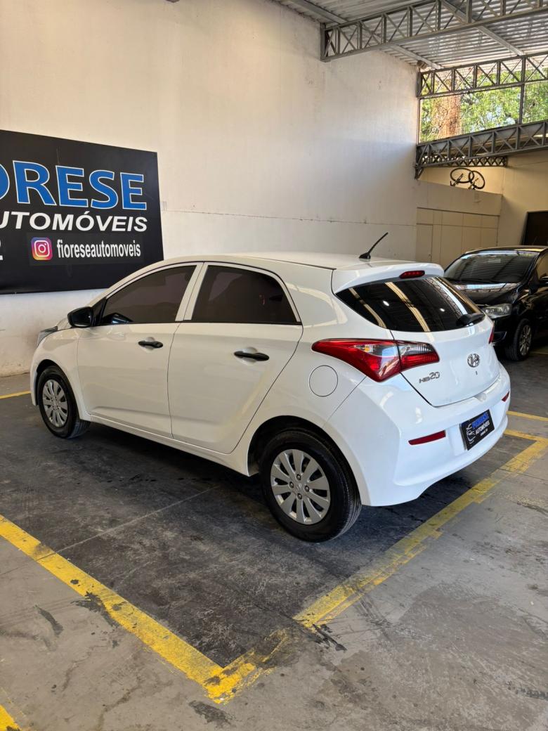 Hyundai - HB20 Unique 1.0 Flex 12V Mec.