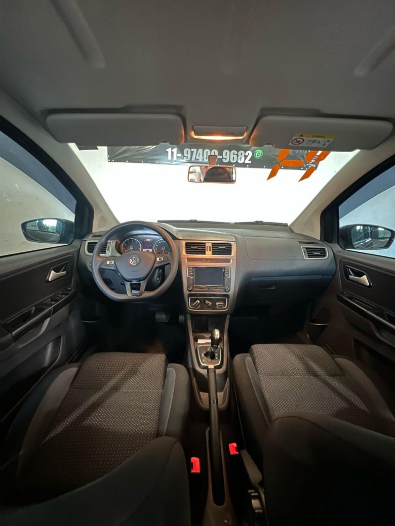 VW - VolksWagen - Fox Connect I Motion 1.6 Flex 8V 5p  Gasolina