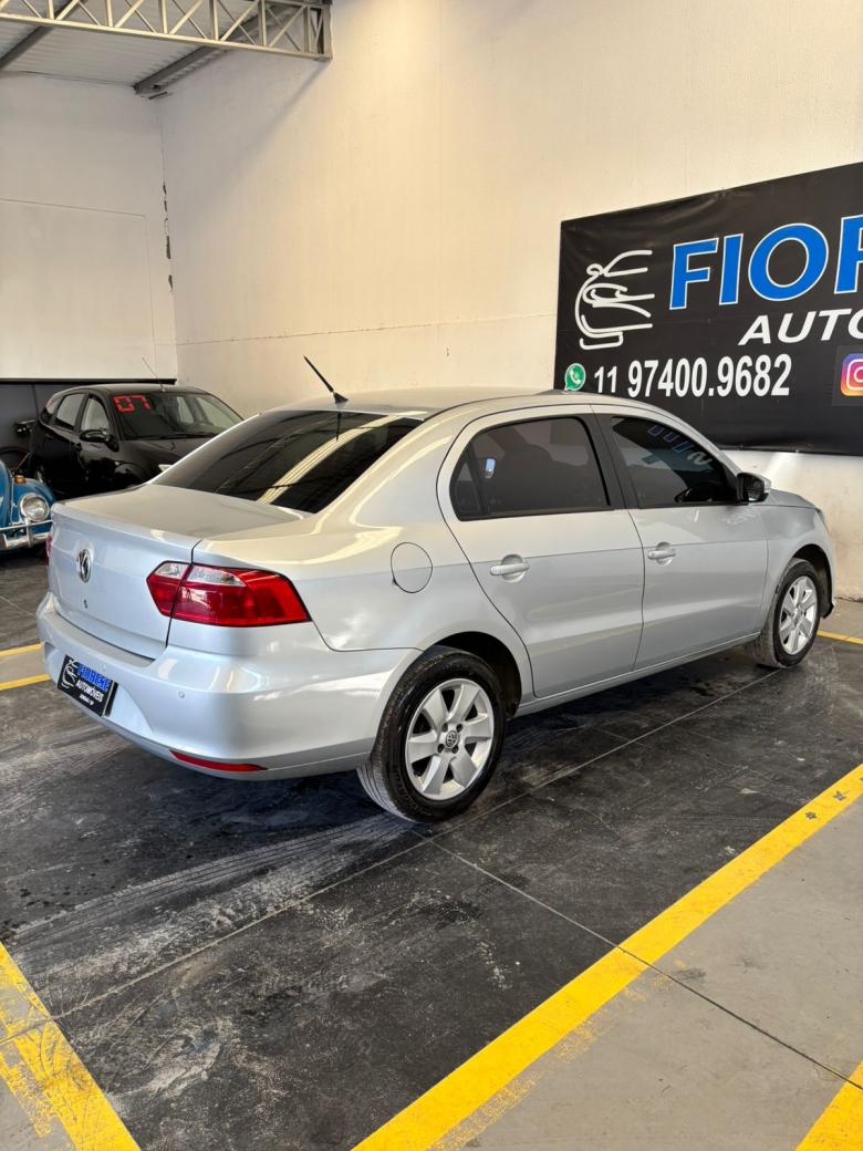 VW - VolksWagen - VOYAGE 1.6 MSI Flex 8V 4p  Gasolina