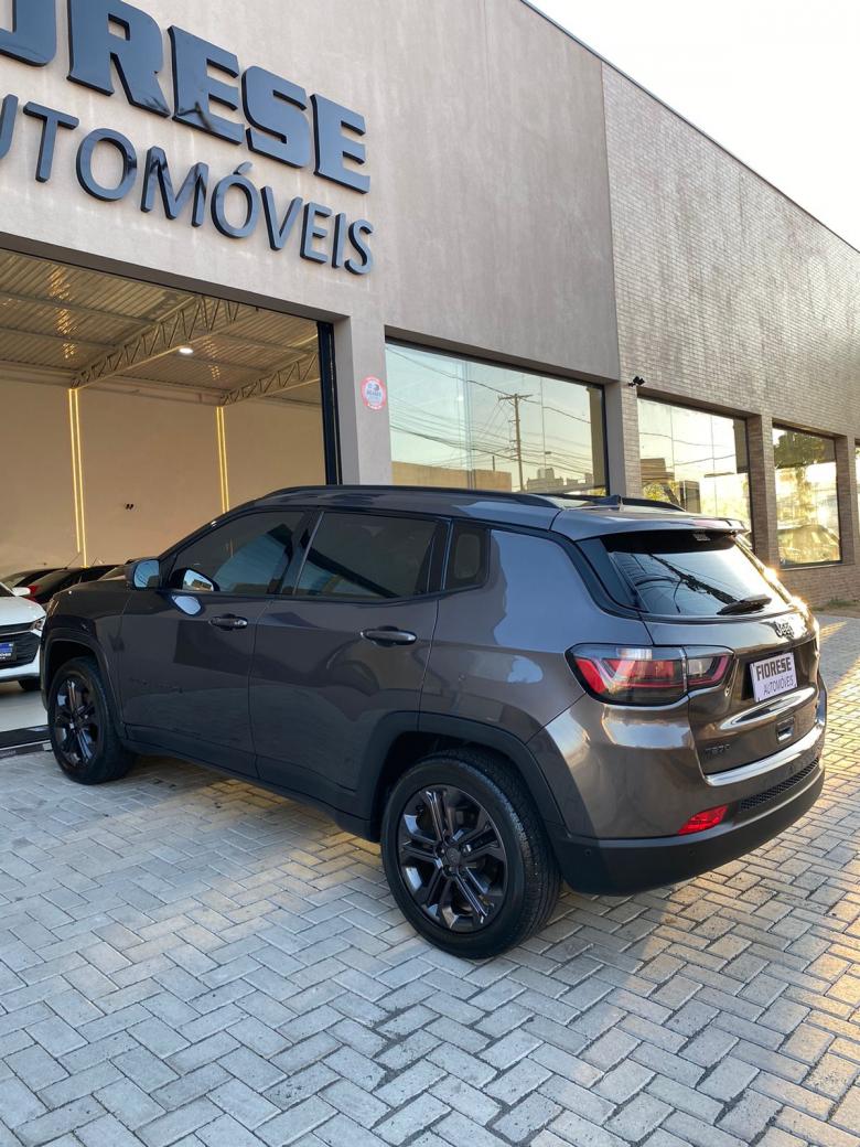 Jeep - COMPASS LONG. T270 1.3 TB 4x2 Flex Aut.