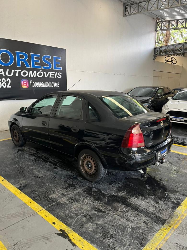 GM - Chevrolet - Corsa Sed 1.4