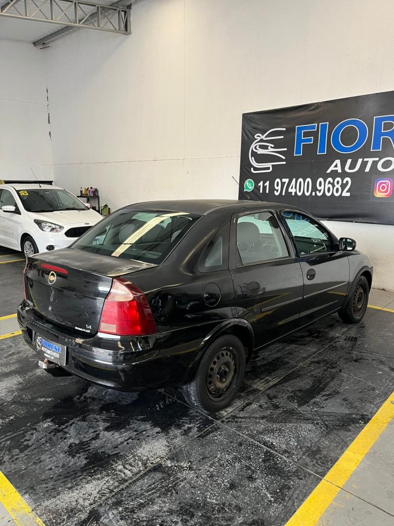 GM - Chevrolet - Corsa Sed 1.4