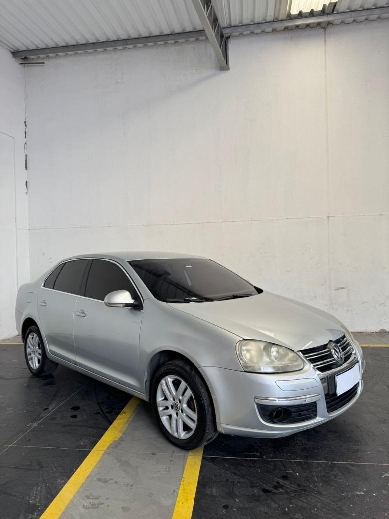 VW - VOLKSWAGEN - Jetta 2.5