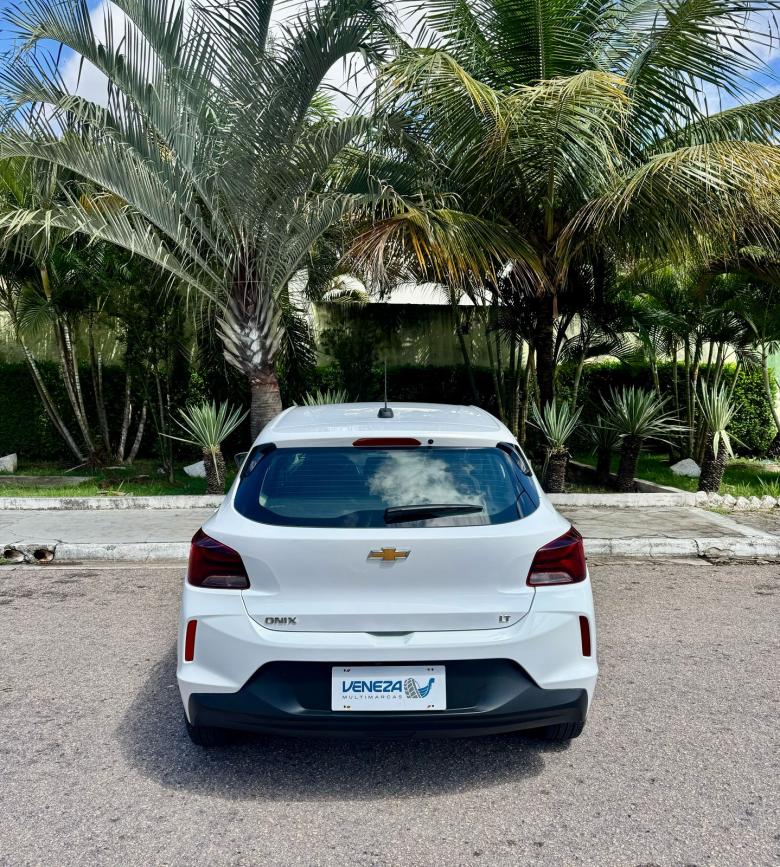 GM - Chevrolet - Onix Hatch LT II 1.0