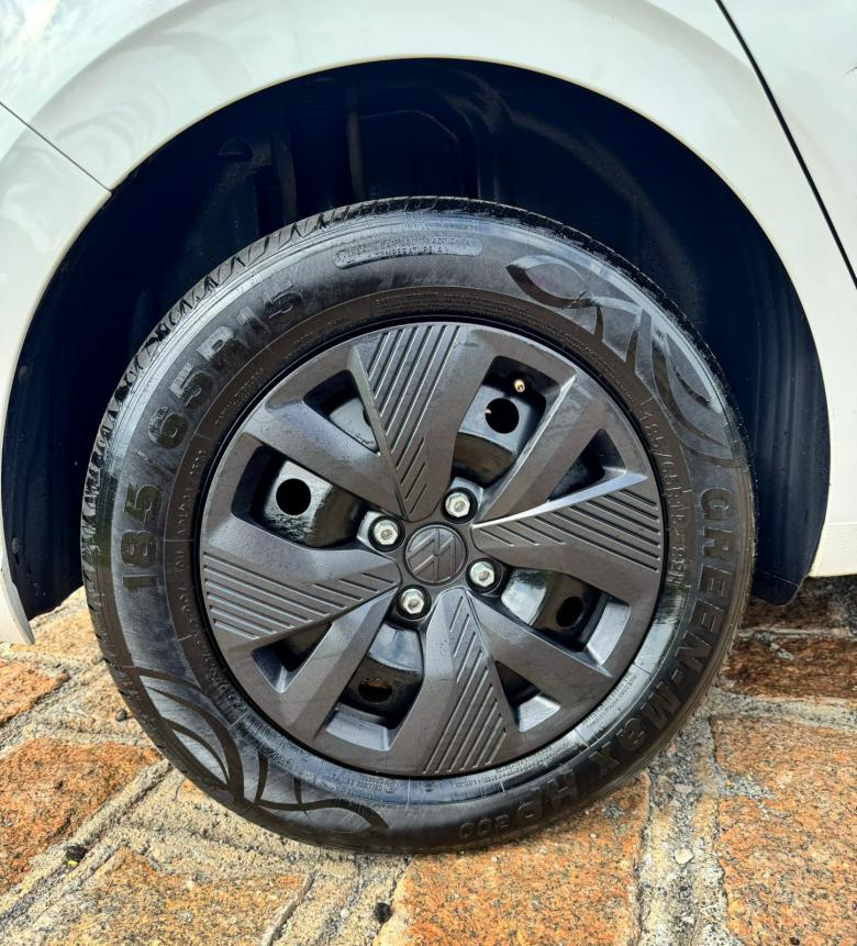 VW - VolksWagen - Polo Track 1.0 Flex