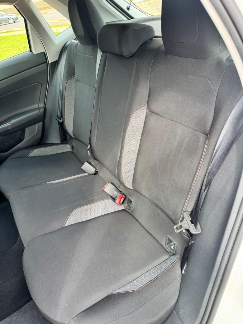 VW - VolksWagen - Polo Track 1.0 Flex