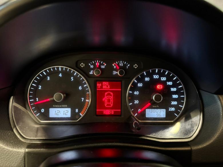 VW - VolksWagen - Polo Sed.COMFORT. I MOTION 1.6 T.Flex 4p