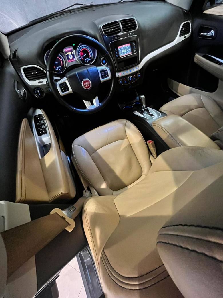 Fiat - FREEMONT 2.4 16V 5p Aut. Gasolina