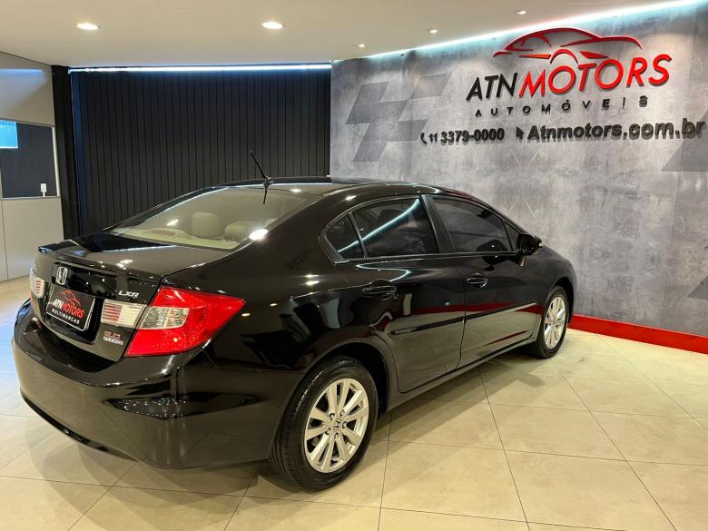 Honda - Civic Sedan LXR 2.0 Flexone 16V Aut. 4p