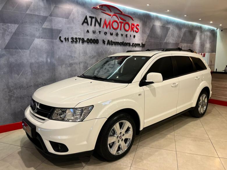 Fiat - FREEMONT 2.4 16V 5p Aut.  Gasolina