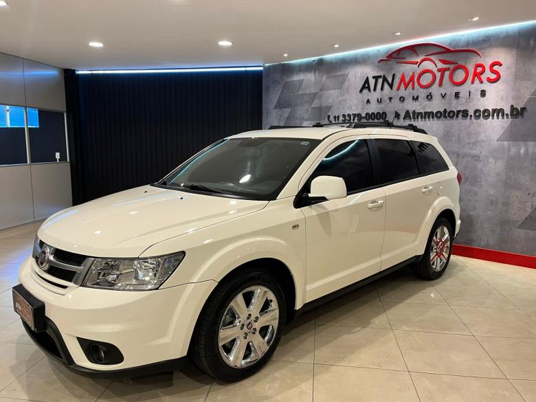 Fiat - FREEMONT 2.4 16V 5p Aut.  Gasolina