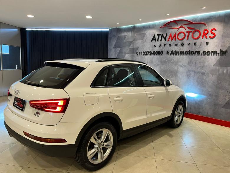 Audi - Q3 1.4 TFSI 150cv S-tronic 5p  Gasolina