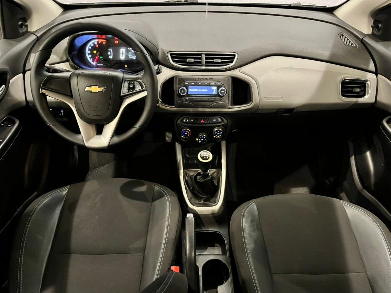 GM - Chevrolet - ONIX HATCH LT 1.0 8V FlexPower 5p Mec.  Gasolina