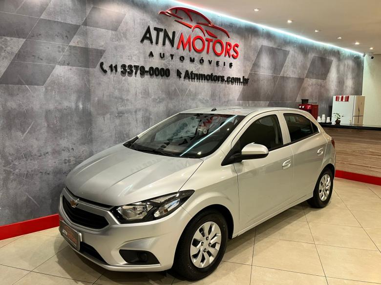 GM - Chevrolet - ONIX HATCH LT 1.0 8V FlexPower 5p Mec.  Gasolina