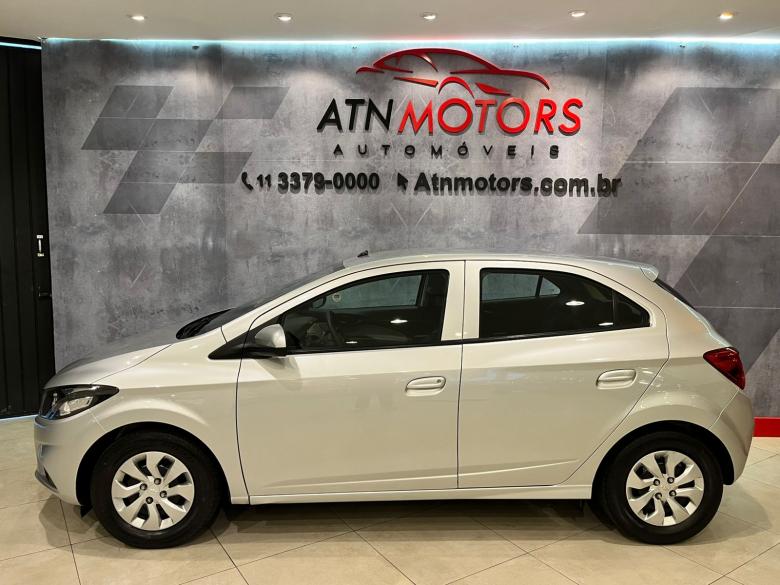 GM - Chevrolet - ONIX HATCH LT 1.0 8V FlexPower 5p Mec.  Gasolina
