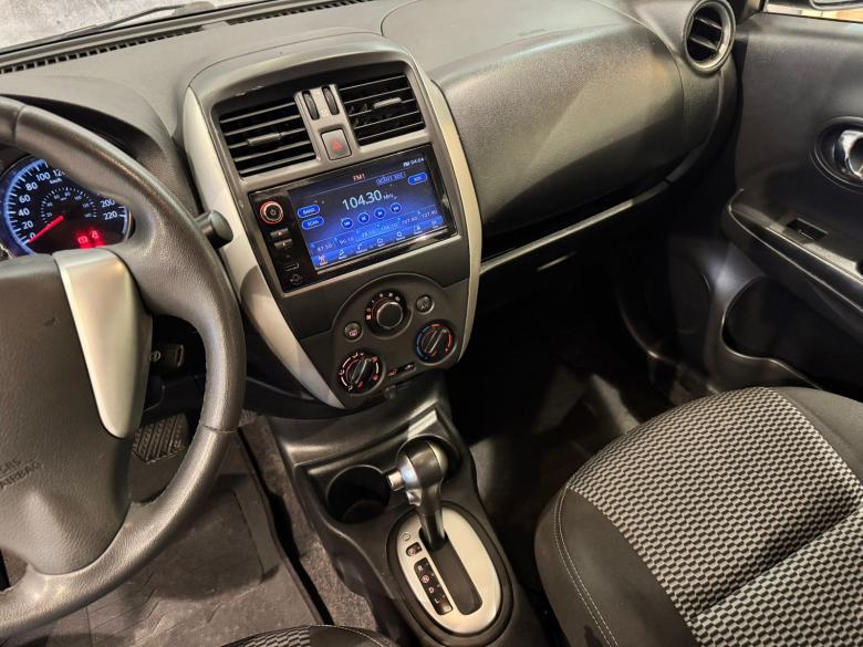 Nissan - VERSA SV 1.6 16V FlexStart 4p Aut.