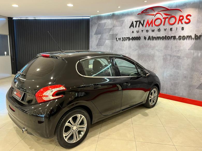 Peugeot - 208 GRIFFE 