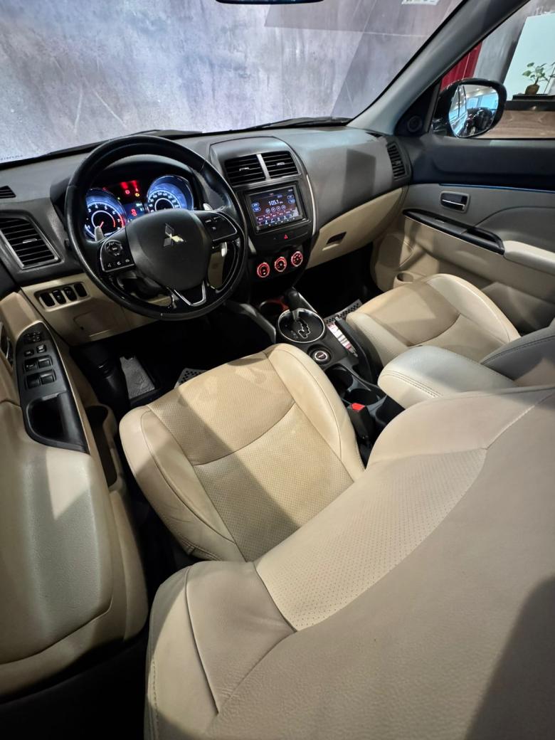 Mitsubishi - ASX 2.0 AWD CVT 