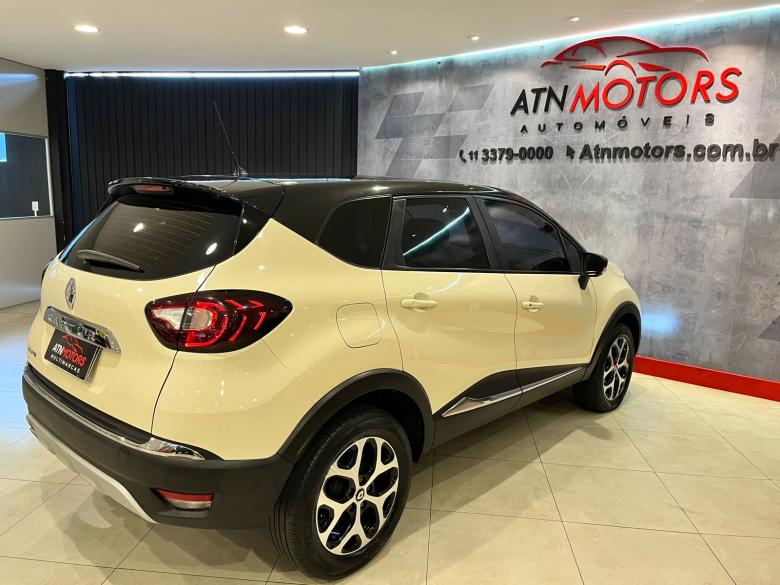 Renault - CAPTUR INTENSE 