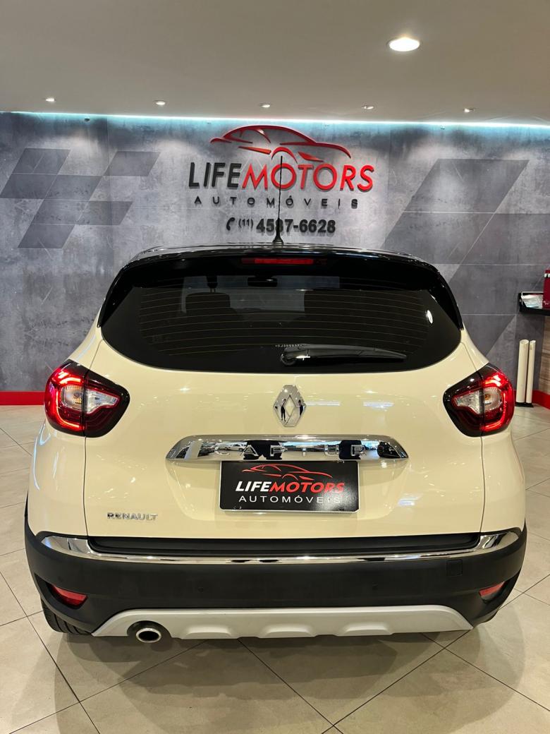 Renault - CAPTUR INTENSE 