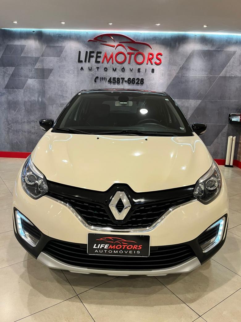 Renault - CAPTUR INTENSE 