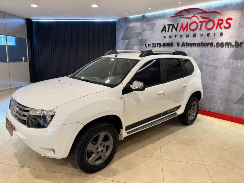 Renault - DUSTER 1.6  TECHROAD 