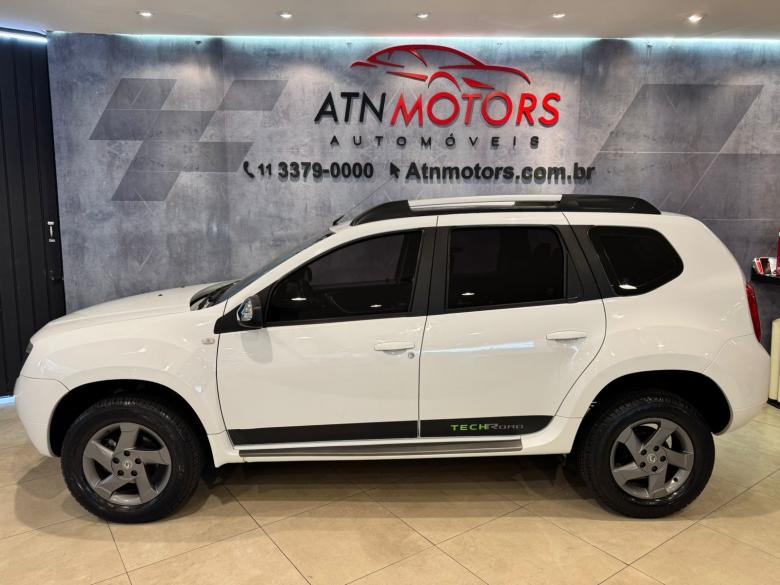 Renault - DUSTER 1.6  TECHROAD 