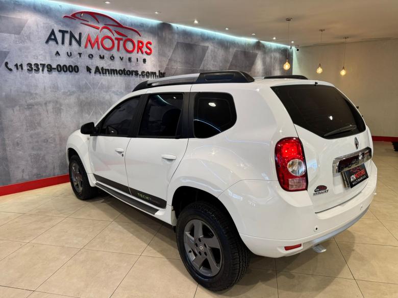 Renault - DUSTER 1.6  TECHROAD 