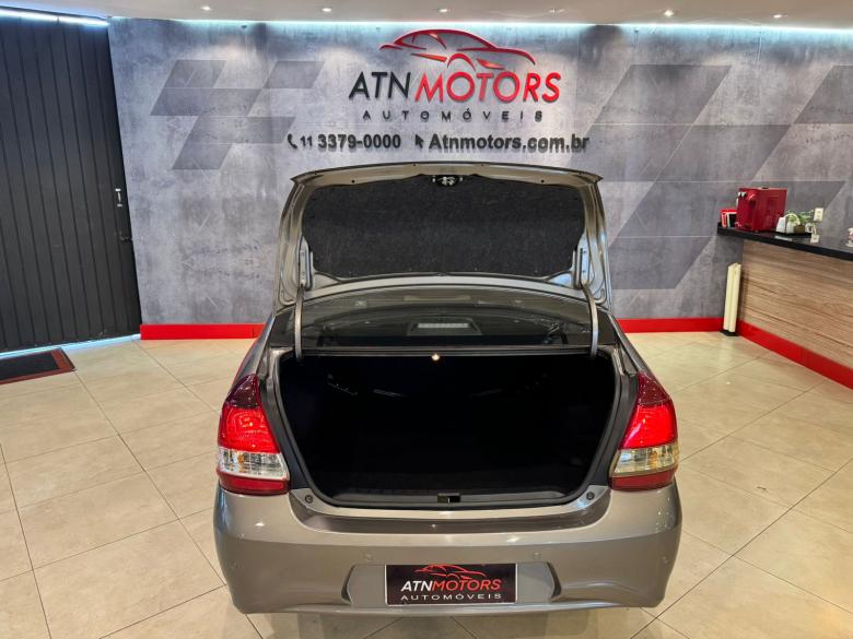 Toyota - ETIOS X SEDAN 
