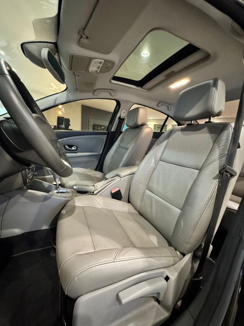 Renault - FLUENCE PRI 2.0 