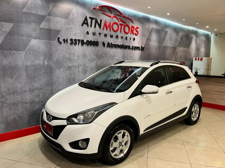 Hyundai - HB20 X 