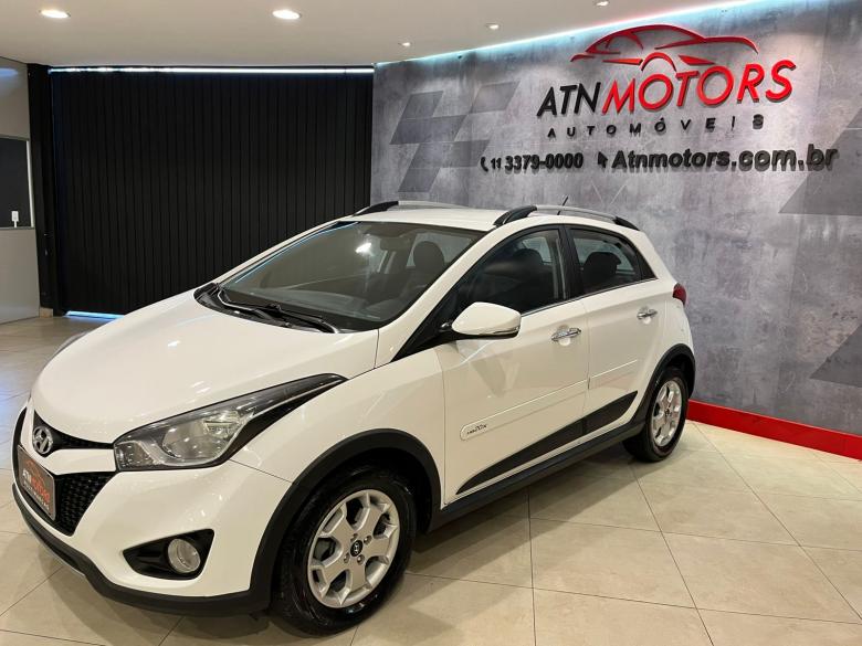 Hyundai - HB20 X 