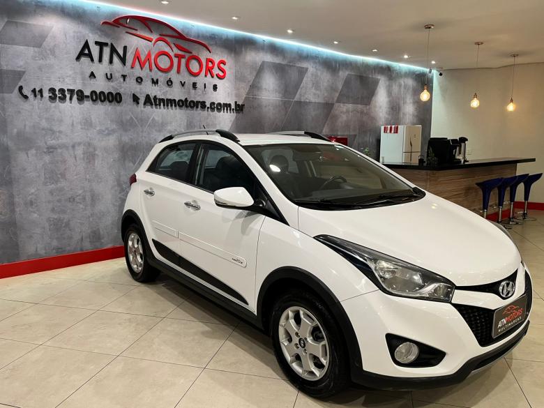 Hyundai - HB20 X 