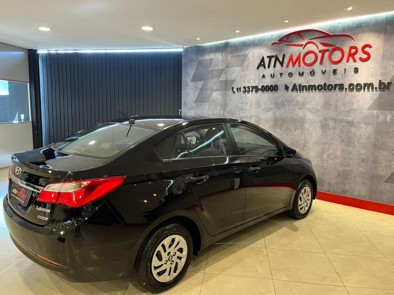 Hyundai - HB20S 1.6 AT 