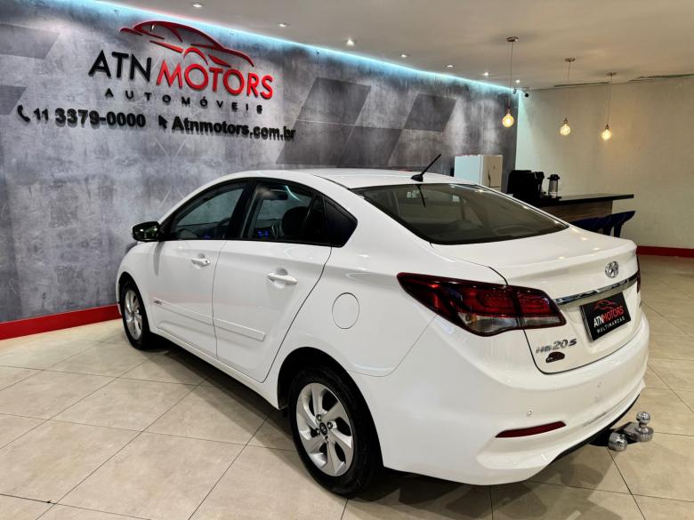 Hyundai - HB20S 1.6 AT 