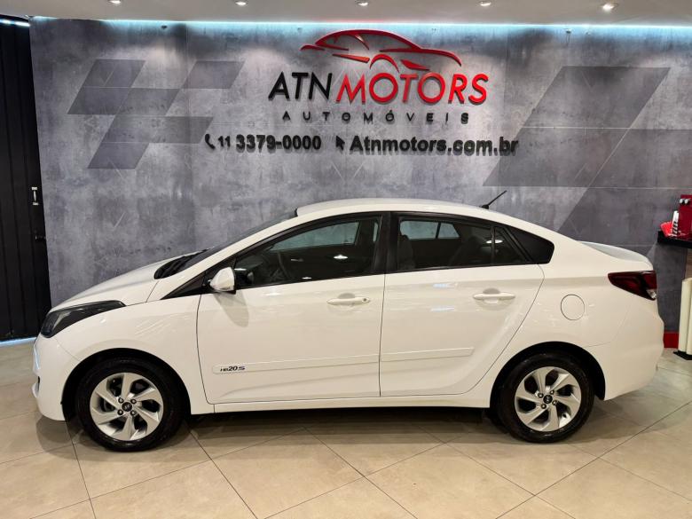 Hyundai - HB20S 1.6 AT 