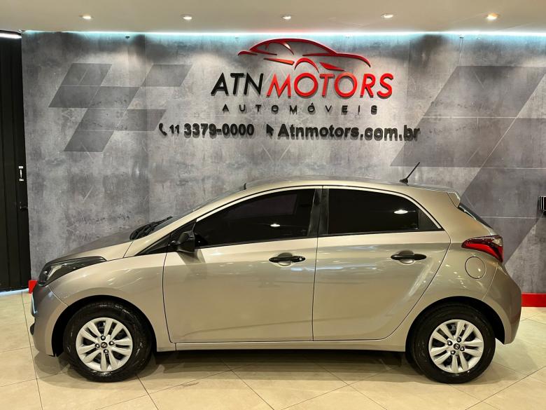 Hyundai - HYUNDAI HB20 1.0 UNIQUE 