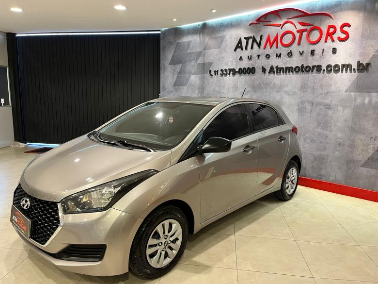 Hyundai - HYUNDAI HB20 1.0 UNIQUE 