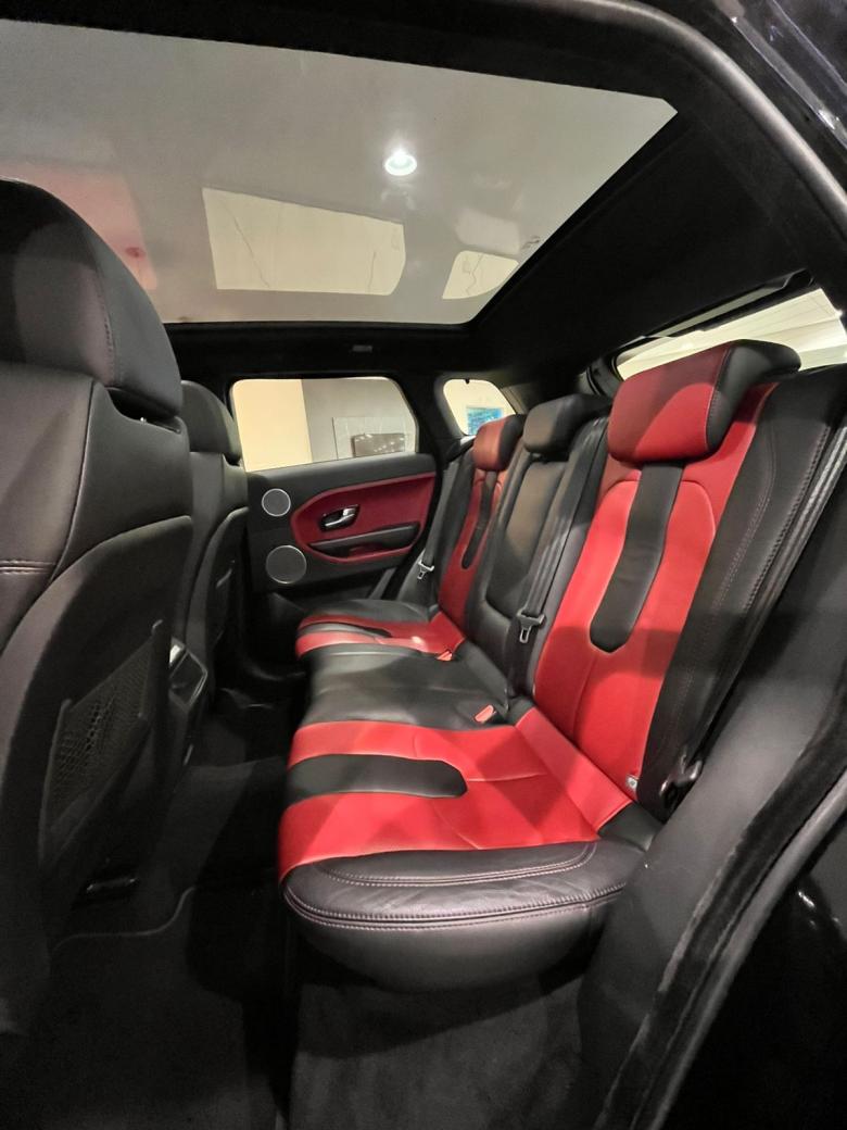 Land Rover - LR EVOQUE DYNAMIC 5D 