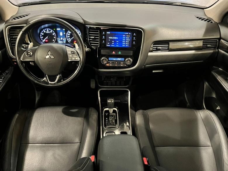Mitsubishi - MMC OUTLANDER 3.0 GT 