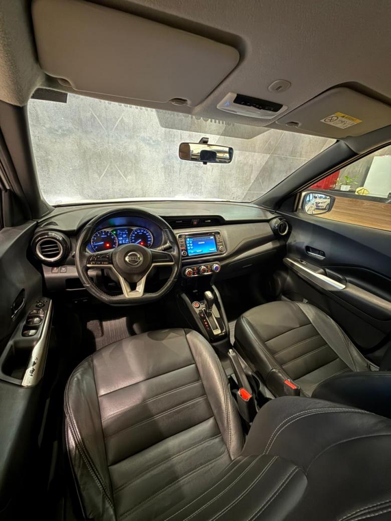 Nissan - NISSAN KICKS SV CVT 