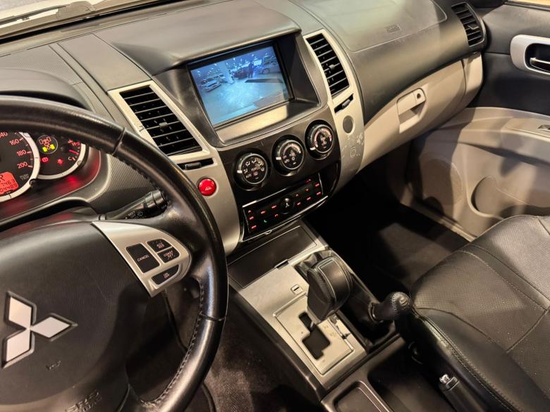 MITSUBISHI - PAJERO DAKAR 4X4