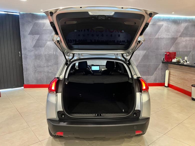 Peugeot - PEUGEOT 2008 GRIFFE AT 