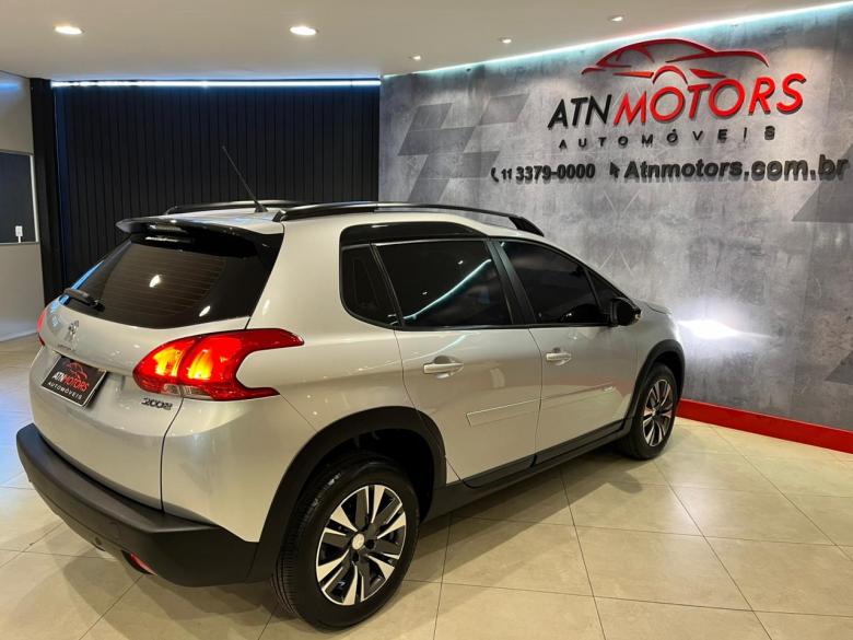 Peugeot - PEUGEOT 2008 GRIFFE AT 
