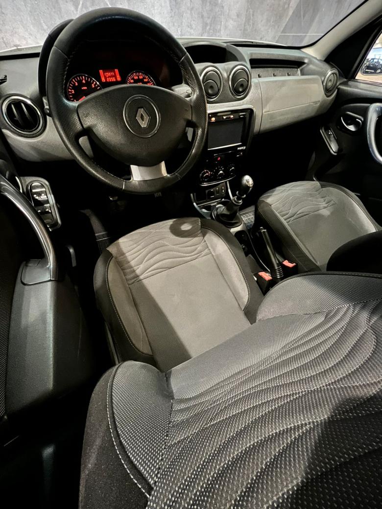 Renault - DUSTER Dynamique 2.0 Hi-Flex 16V Mec.  Gasolina