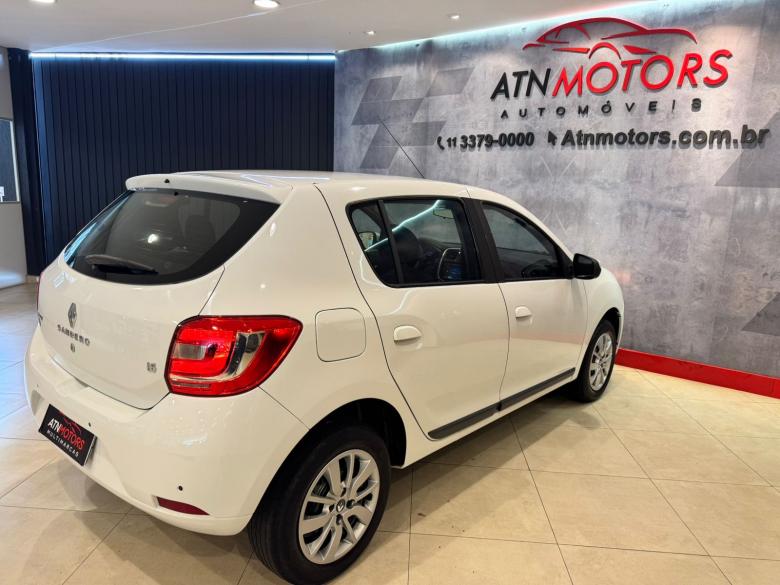 Renault - SANDERO EXPRESSION 1.6